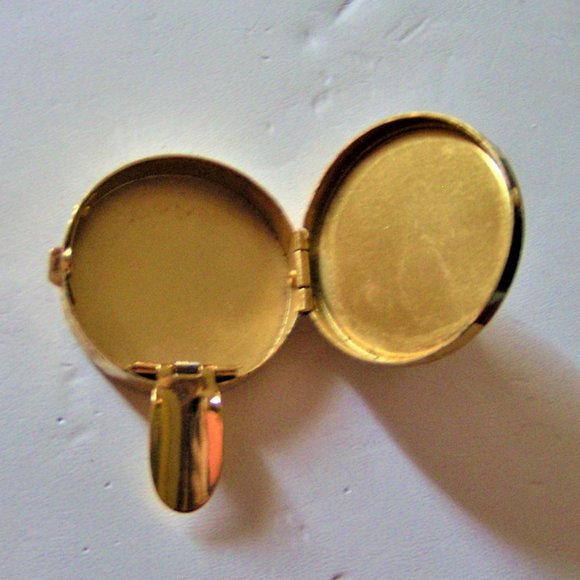 Vintage diamond cut gold inlay purse cigarette ashtray! - Picture 9 of 9